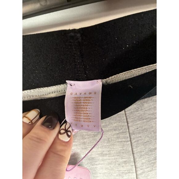 Savage X Fenty Forever Savage Bottoms Leggings Size M Athleisure by Rihanna NEW - Picture 4 of 6